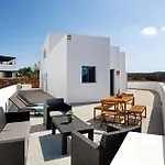 Дом отдыха Titan *